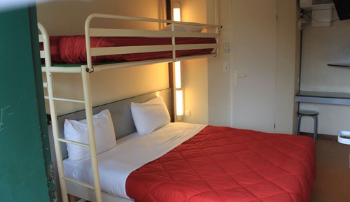 Habitación estándar, varias camas (1 Double and 1 Single bed)