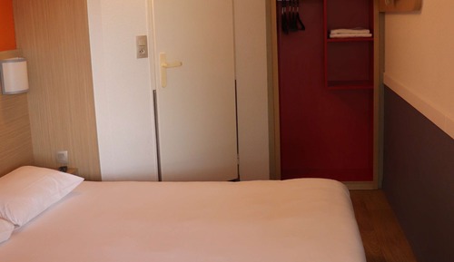 Habitación estándar, varias camas (1 Double and 1 Single bed)