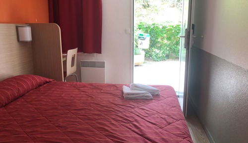 Habitación estándar, varias camas (1 Double and 1 Single bed)