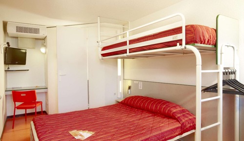Habitación estándar, varias camas (1 Double and 1 Single bed)