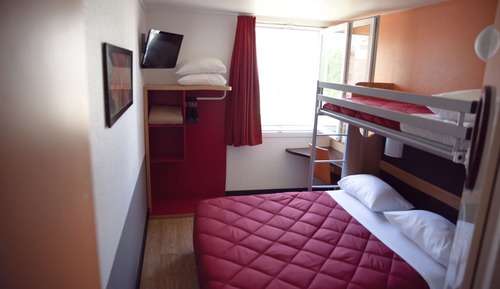 Habitación estándar, varias camas (1 Double and 1 Single bed)