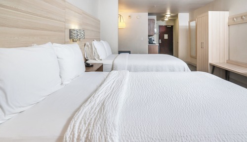 Suite, 2 camas de matrimonio, accesible para personas con discapacidad (Mobility, Transfer Shower)