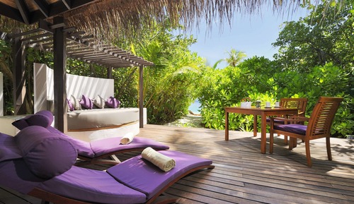 Villa, piscina privada, frente a la playa