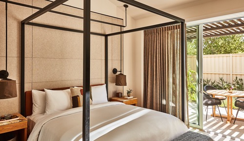 Suite (Orchard)
