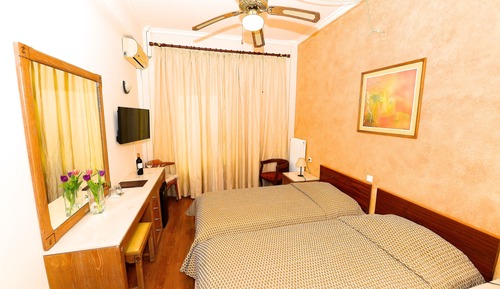 Habitación con 1 cama doble o 2 individuales