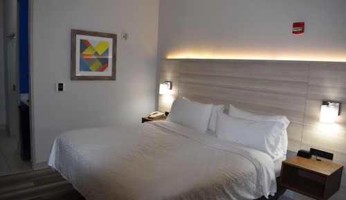 Habitación estándar, 1 cama de matrimonio grande (Mobility, Roll-In Shower)