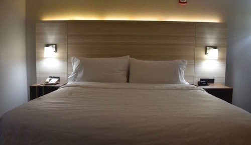 Suite, 1 cama de matrimonio grande con sofá cama