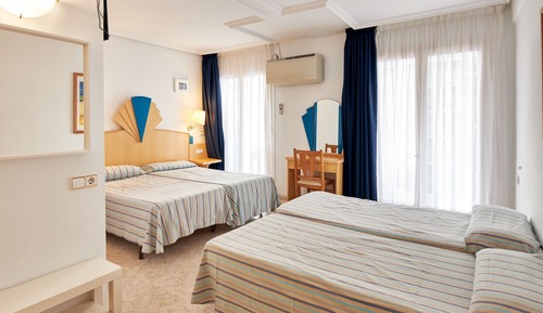 Habitación cuádruple familiar, vistas al mar