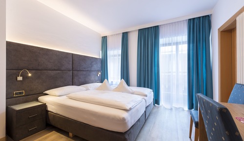 Habitación estándar doble, balcón