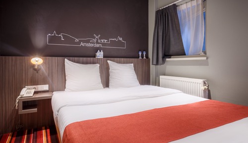 Habitación estándar con 1 cama doble o 2 individuales