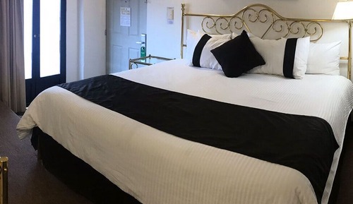 Suite superior, 1 cama de matrimonio grande, vistas a la ciudad