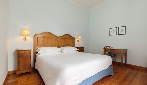 Habitación Confort con 1 cama doble o 2 individuales, 1 cama doble