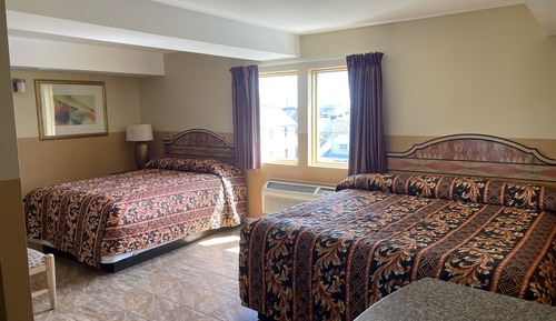 Deluxe Room, Two King Beds