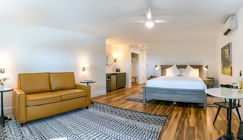 Habitación superior, 1 cama de matrimonio grande con sofá cama