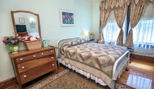 Habitación estándar, 1 cama doble, baño privado (Standard One Bedroom 209)