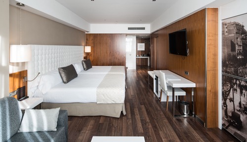 Habitación familiar (2 adults + 3 children)