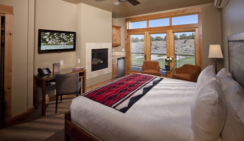 Habitación Deluxe, varias camas, bañera de hidromasaje (Four Bedroom Cabin w/ Hot Tub)