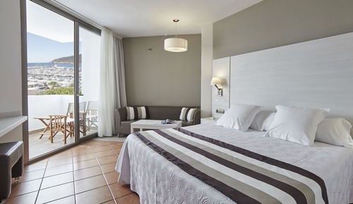 Habitación doble superior, terraza, vistas al mar