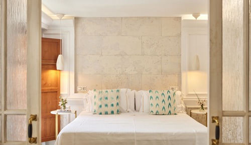 Suite junior (Living Room or Balcony)