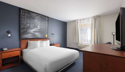Suite, no fumadores (1 Queen with Bunk Beds)