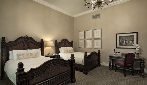 Suite estudio superior, 2 camas de matrimonio (Genevieve Two Queen Suite)