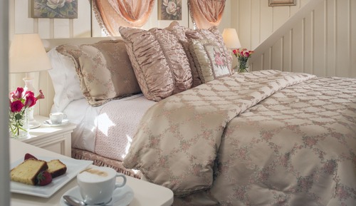 Habitación superior, 1 cama de matrimonio grande con sofá cama