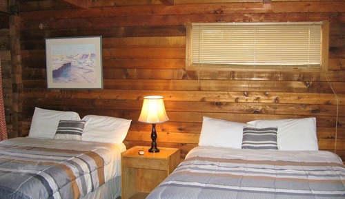 Habitación estándar, 2 camas de matrimonio, vistas al río (Pet Friendly)