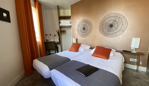 Habitación estándar con 2 camas individuales