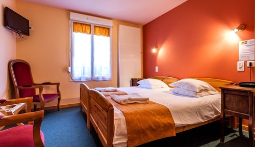 Habitación con 1 cama doble o 2 individuales, vistas a la ciudad