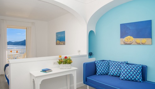 Habitación triple Confort, balcón, vistas al mar