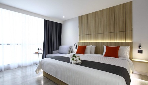 Elegance Floor Room