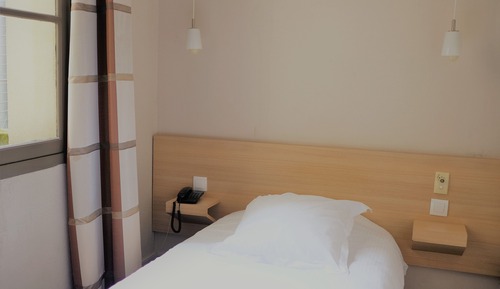Habitación individual, vistas al patio