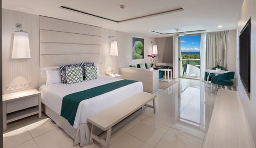 Deluxe Junior Suite Ocean View Quadruple