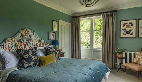 Estate Room