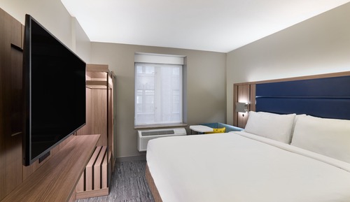 Habitación estándar, 1 cama de matrimonio grande, bañera de hidromasaje (High Floor)