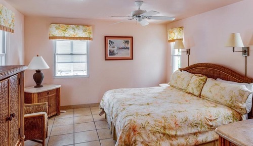 1-Bedroom Beach Level (4105)