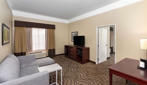Suite Deluxe, 1 cama de matrimonio grande con sofá cama, no fumadores (Mobility Accessible)