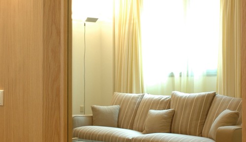 Suite junior, vistas parciales al mar