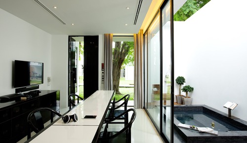 2 Bedroom Suite