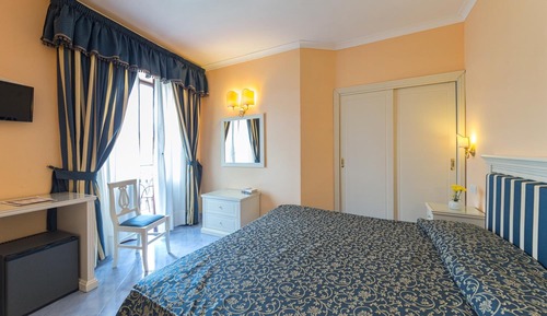 Habitación Confort doble, balcón