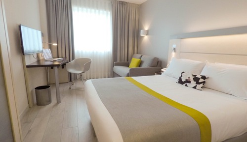 Habitación triple estándar, 1 cama doble con sofá cama, no fumadores