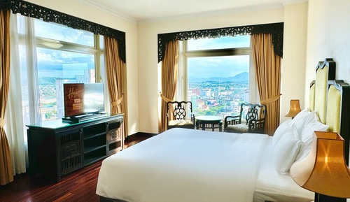 Habitación Deluxe, 1 cama de matrimonio, vistas a la ciudad