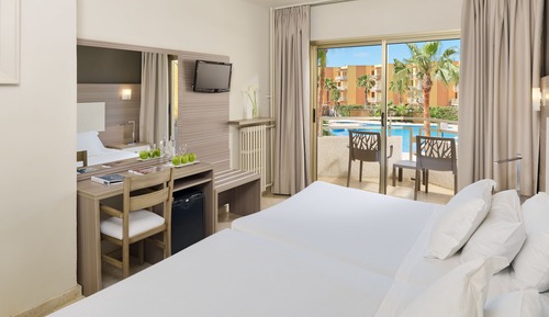 Habitación familiar doble (Economy, 2 adults + 2 children)