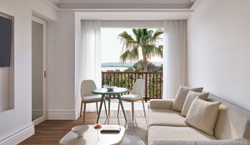 Deluxe Suite Sea View