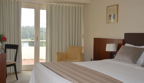 Habitación doble, balcón, vistas al río
