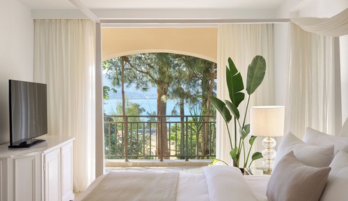 Deluxe Bungalow Suite Garden View