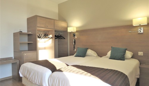 Habitación con 2 camas individuales