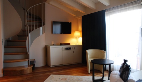 Suite, vistas parciales al lago (Prestige)