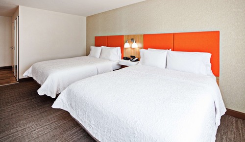 Habitación básica, 2 camas de matrimonio, accesible para personas con discapacidad, no fumadores
