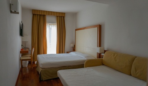 Habitación cuádruple básica